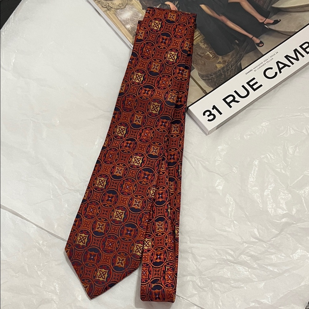 David Donahue Red and Orange Patterned Tie